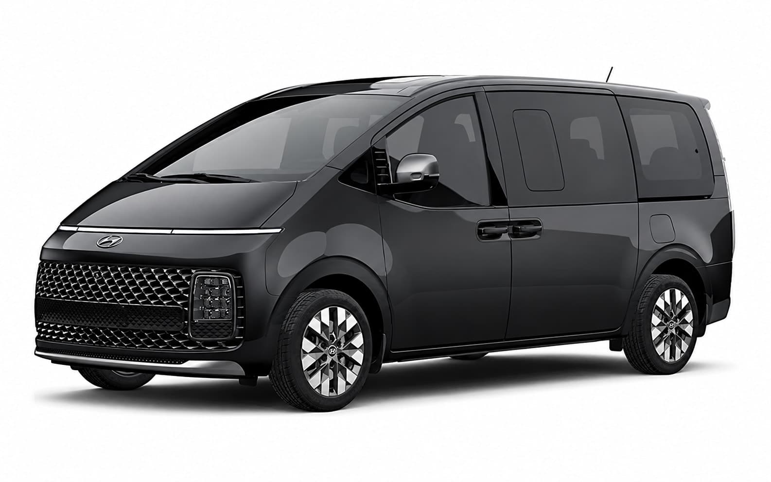 Hyundai Staria rental with driver Riyadh