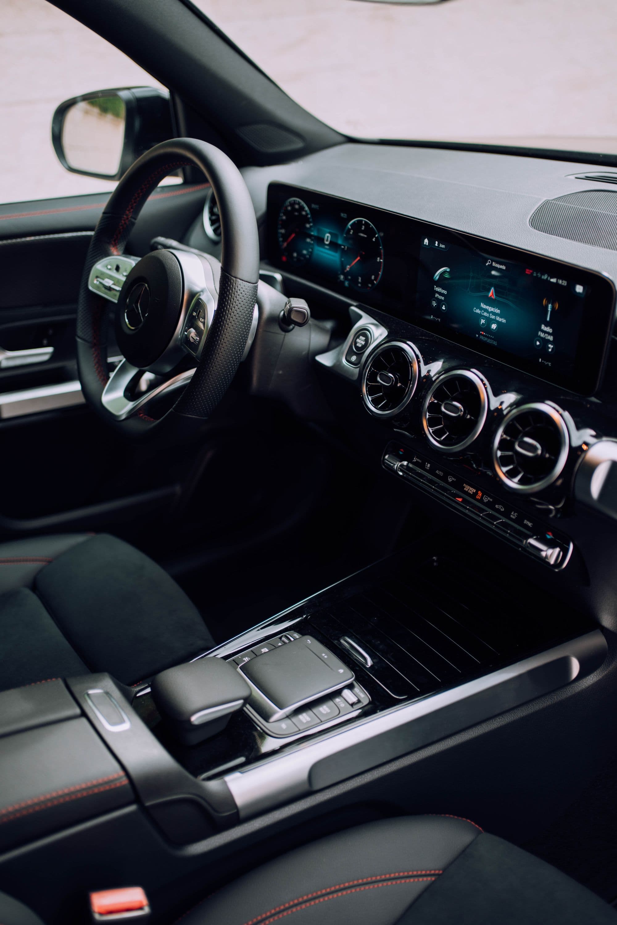Mercedes-Benz van cockpit in black with the cluster lit